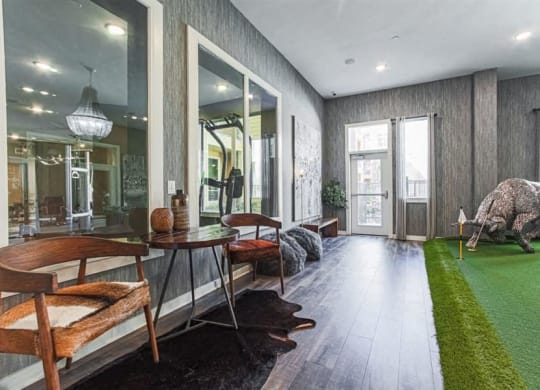 social area at Aspire at 610 apartments