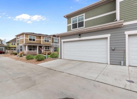 Universally Attached And Detached Garages at Belle Creek Commons, Henderson