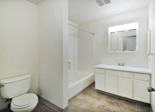 Apartments with large bathrooms in Kalamazoo