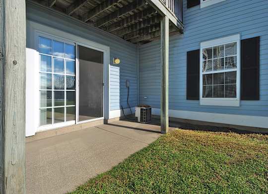 Apartments with a patio in Kalamazoo. Apartments with a patio near WMU.