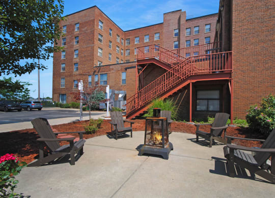 Relaxing fire pit and lounge area at Bancroft Apartments. Affordable One Bedroom Apartments in Saginaw, MI