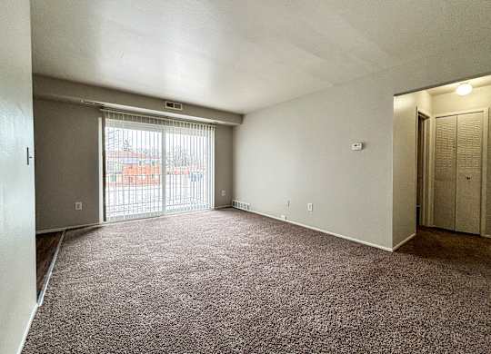 Spacious apartments in Warren, MI. Warren Woods in Warren, MI