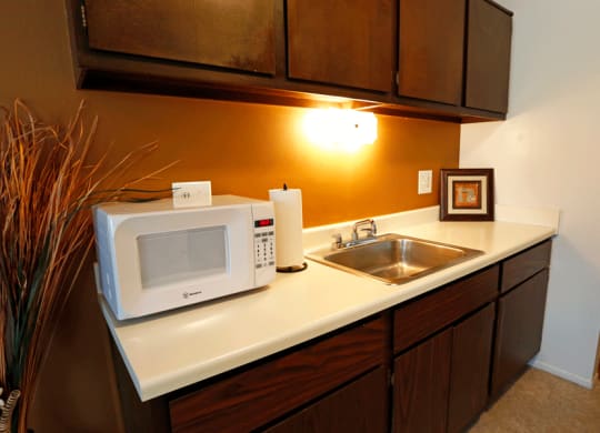 at Golf Manor Apartments, Michigan