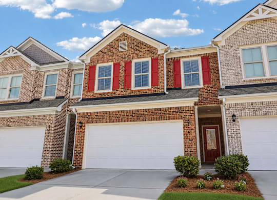 Exterior shot of the Dylan Floorplan.