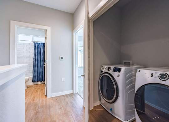 Full-Sized Washer And Dryer at Villae ATX Luxury Rental Townhomes, Texas