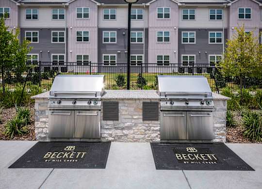 Outdoor grilling station