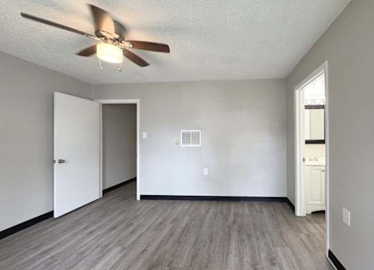 Haven on Canal classic one-bed, one-bath bedroom with ceiling fan