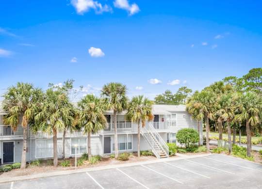 ample parking available at 12th and beach apartments in daytona beach, fl