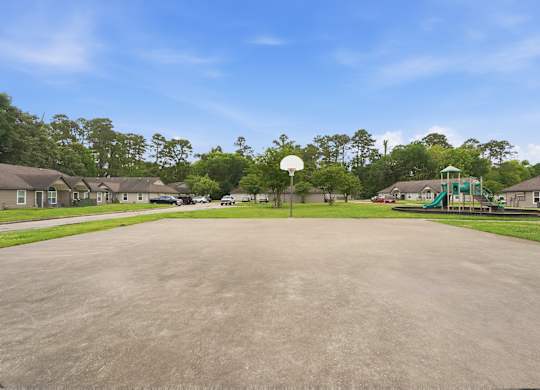 Basketball courts at Dayton Park Apartments in Dayton TX