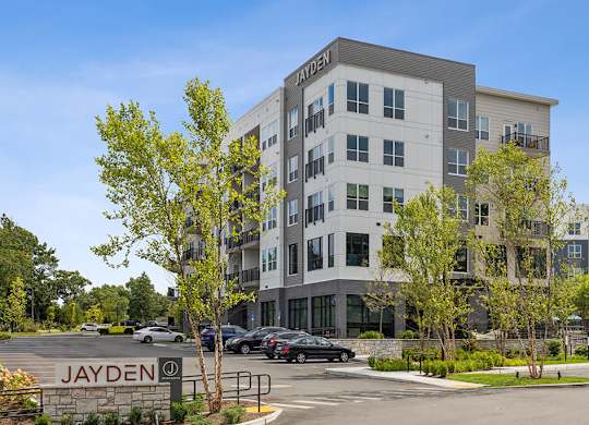 Building Exterior at Jayden Apartments in Peabody MA