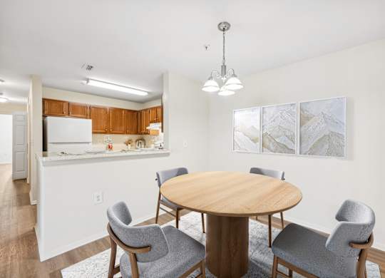 Dining area at Riverwoods Apartments in Woodbridge VA