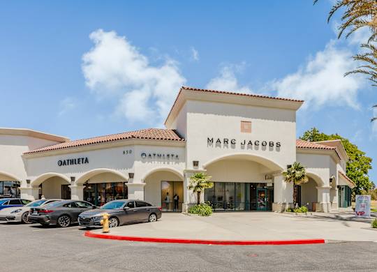 Shopping near CALIXA Apartment Homes in Camarillo CA