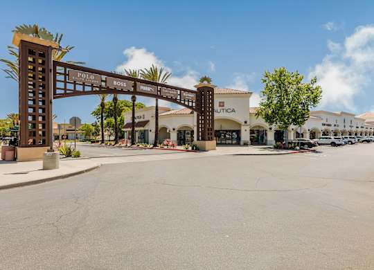 Shopping near CALIXA Apartment Homes in Camarillo CA