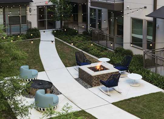 Courtyard firepit at Jada Legacy Central Apartments in Plano TX