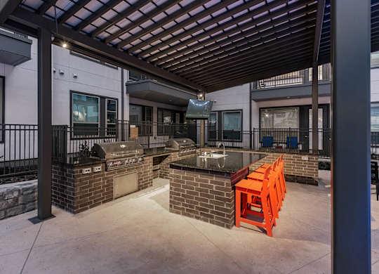 Courtyard with Grills at Opal Legacy Central in Plano TX