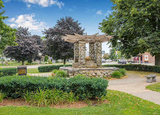 Dowtown Walpole Square near The Penstone Apartments and Townhomes in South Walpole MA