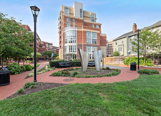 Green courtyard at Bradley Braddock Road Station Apartments in Alexandria VA