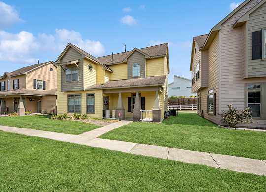 Exterior of apartments at Fountains at Tidwell and The Enclave in Houston TX