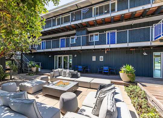 Courtyard patio at The Cove at Tiburon Apartments in Tiburon CA