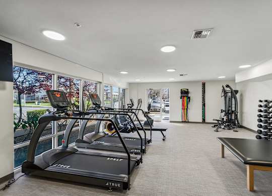 Fitness center at Auburn Court Apartments in Auburn WA