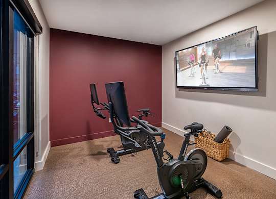 Fitness Stuido at Heights at 1520 Apartments in Houston TX