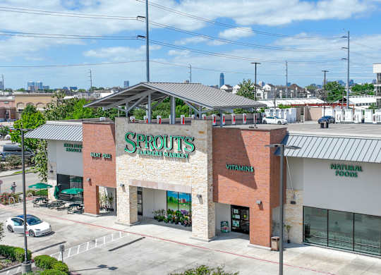 Nearby shopping Heights at 1520 Apartments in Houston TX
