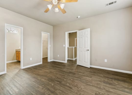 Large bedroom at Sterling Green and Sheldon Ranch in Channelview TX