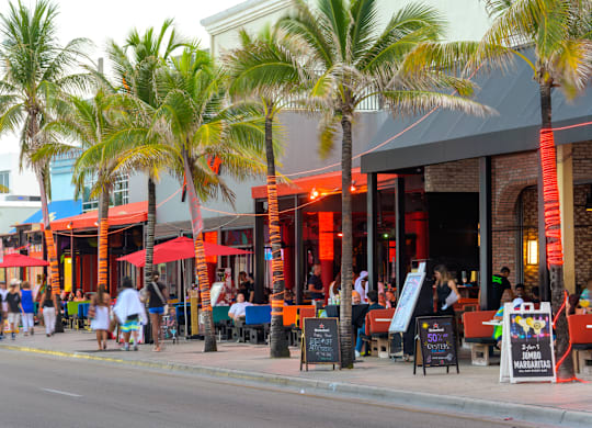 Las Olas Strip shopping at Treo Apartments in Fort Launderdale FL