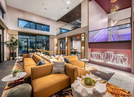 Leasing Lobby at Heights at 1520 Apartments in Houston TX