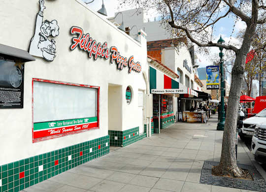 Local Attactions Fillipis Pizza Little Italy near II Palazzo Apartments in San Diego CA