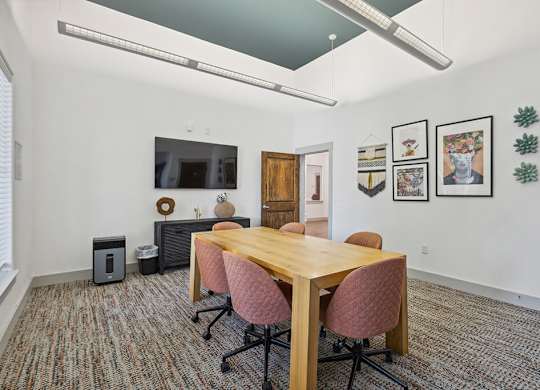 Meeting room at Bonito Parque Apartments in San Antonio TX