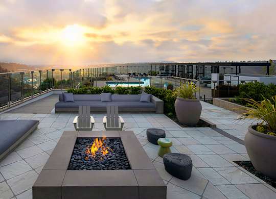 Outdoor lounge fire pit at Chromatic Flats Apartments in San Diego CA