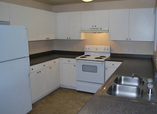 Kitchen sink at Bristol Apartment Homes in Dixon CA