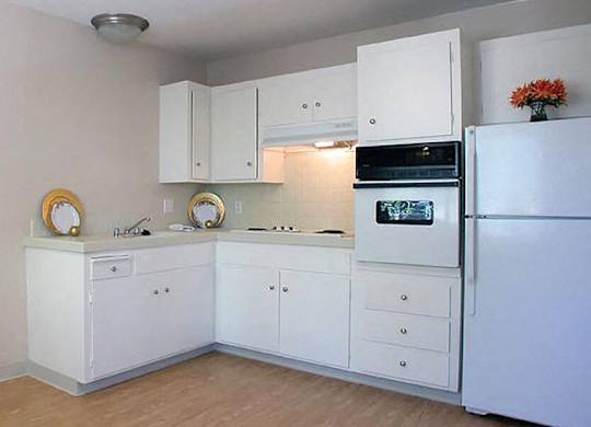 Trestles Apartments kitchen with appliances in San Jose, CA