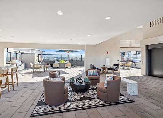 Rooftop seating at The Braydon Apartments in Napa CA