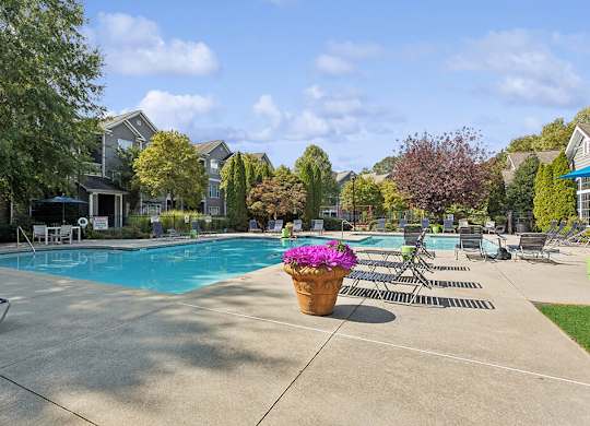 Pool at Lakeside Vista Apartments in Kennesaw GA