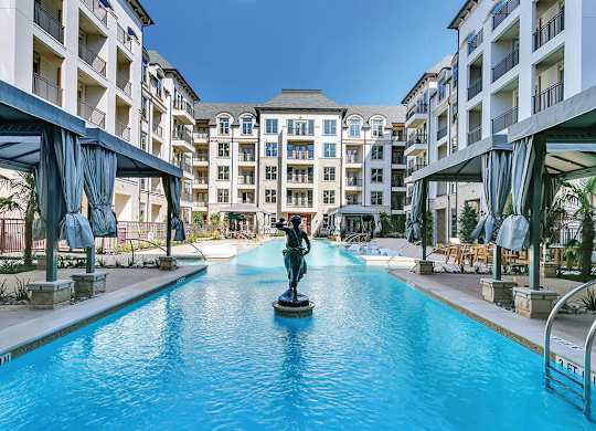 Pool at The Huntington Apartments in Plano TX
