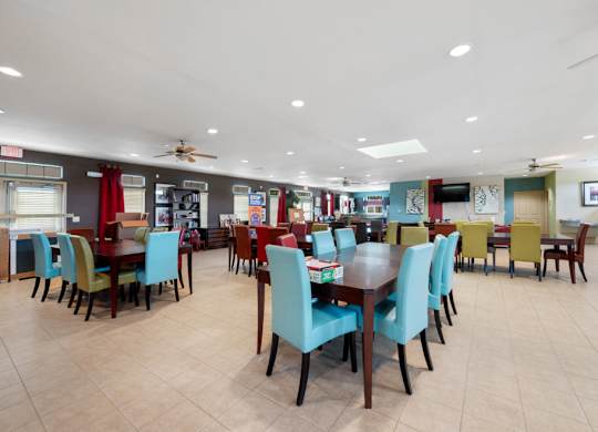 Social lounge chairs and tables at Parkway Ranch Rental Homes in Houston TX