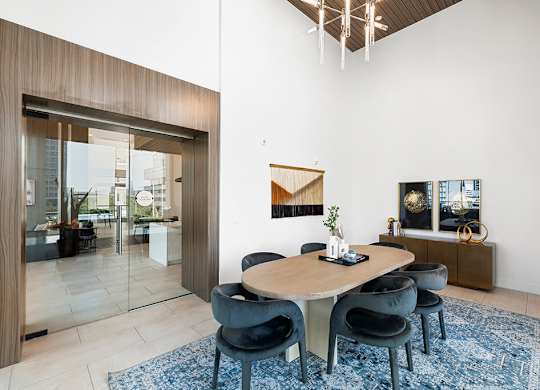 Social Lounge Dining Room at 1810 Main Apartments in Houston TX