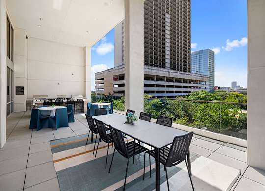 Social Terrace Long Table at 1810 Main Apartments in Houston TX