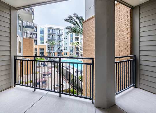 Patio at Heights at 1520 Apartments in Houston TX