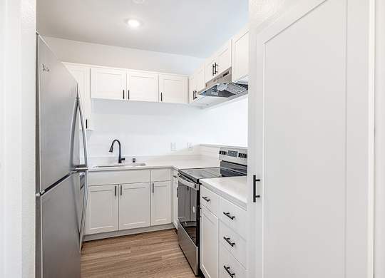 Renovated kitchen at Marquessa Villas Apartmetns and Townhomes in Corona CA 