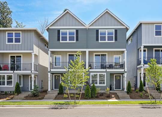 Exterior View at Holmes Park Townhomes, Oregon City, OR