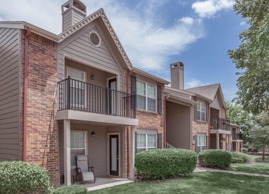 Elegant Exterior View Of Property at Pebblebrook, Overland Park, KS