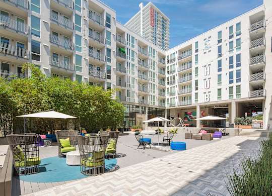 Exterior courtyard at Idea1 Apartments in in San Diego CA