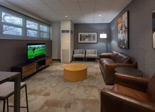 Resident Lounge at Twin Towers, Chicago, IL, 60615
