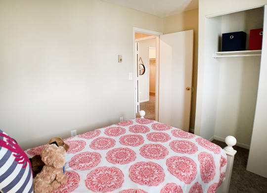 Lavish Bedroom With Ample Storage at Crown Station Apartments, Amelia, 45102