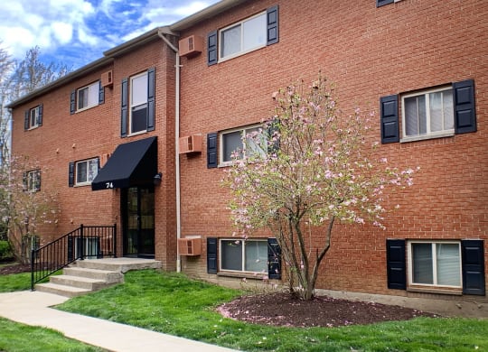 Exterior at Crown Station Apartments, Amelia, 45102