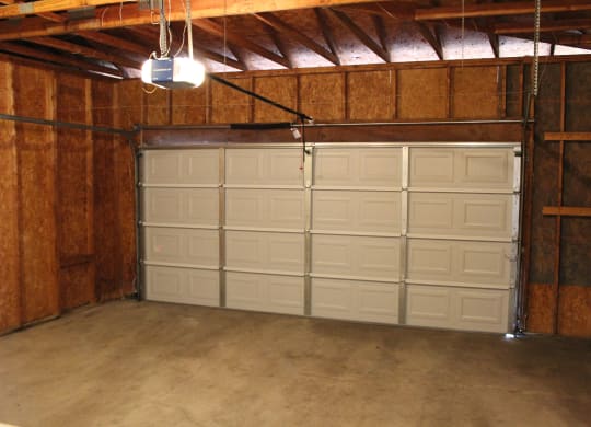 Garage at Wyndemere Apartments, Franklin, OH, 45005