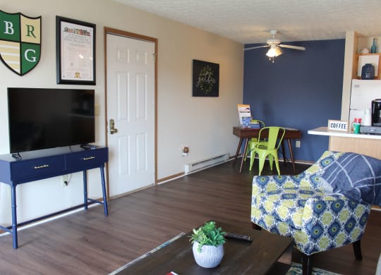 Living Room With TV at Wyndemere Apartments, Ohio, 45005